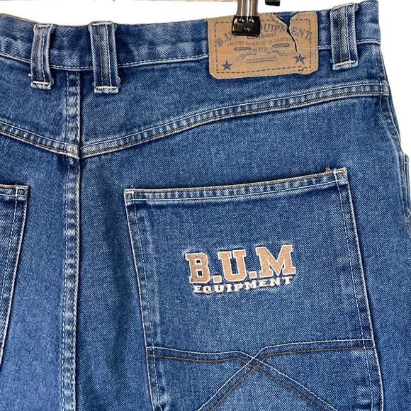 Vintage 1990s BUM Equipment Embroidered Logo Patch Spell-out Mens W38 Shorts - Picture 9 of 16